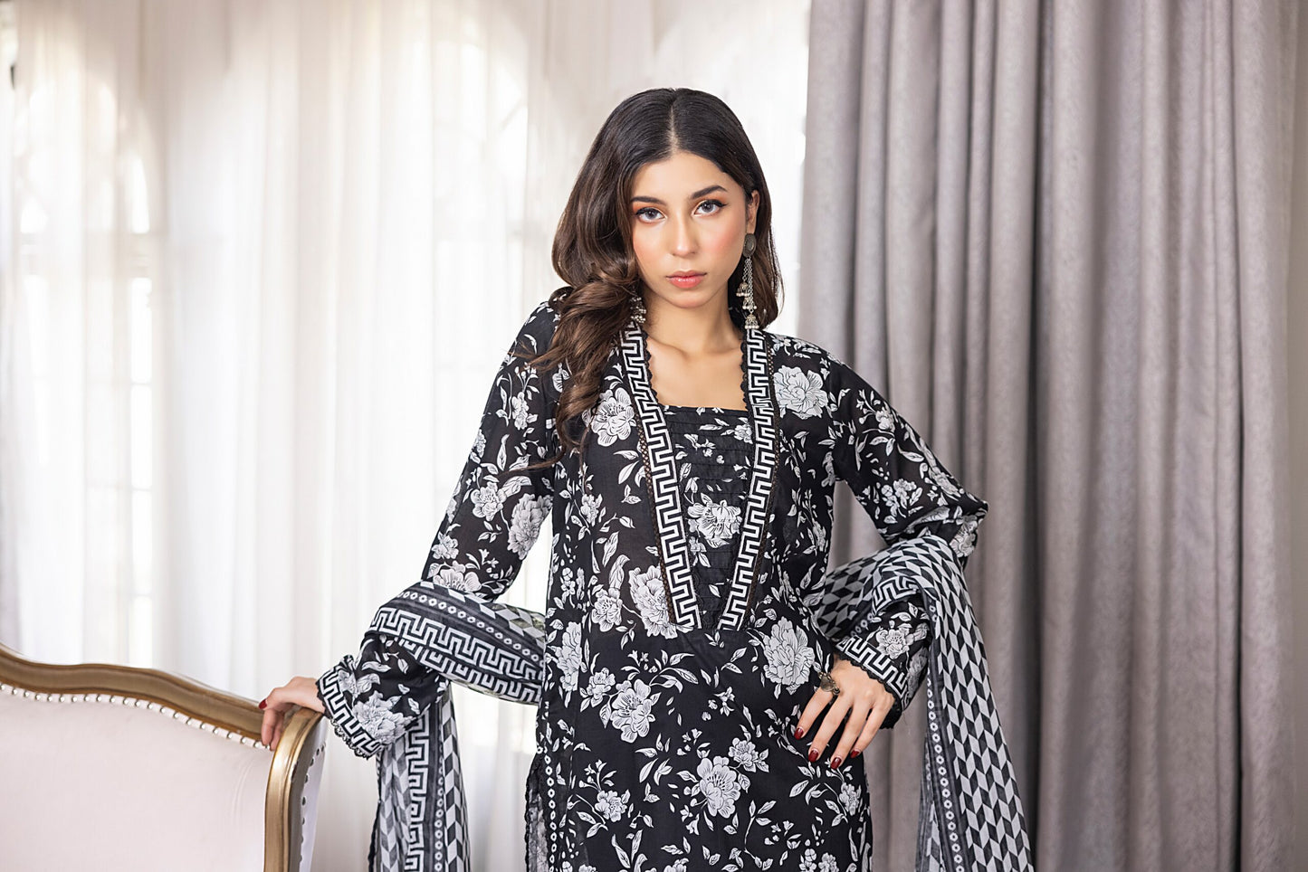 SALINA PRINTED BLACK N WHITE LAWN 3PC